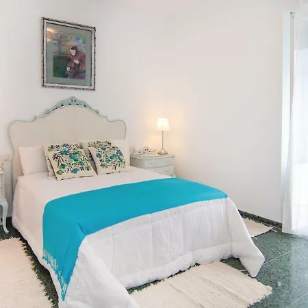 Three-bedroom Holiday In Σπίτι διακοπών Μαρμπέλλα